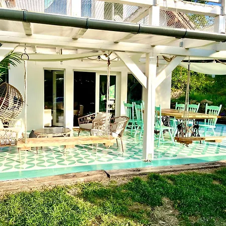 Holiday home Bohemian Eco Retreat Kisapati